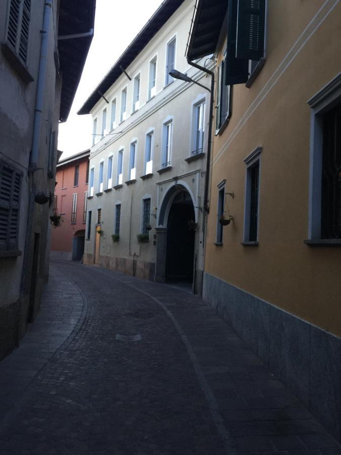 Epicuro Guest House Somma Lombardo Eksteriør billede
